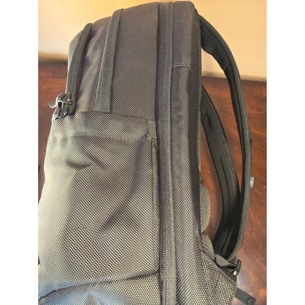Dell Premier Backpack 15 PE1520P Black Laptop Bag Professional‎ Travel Case